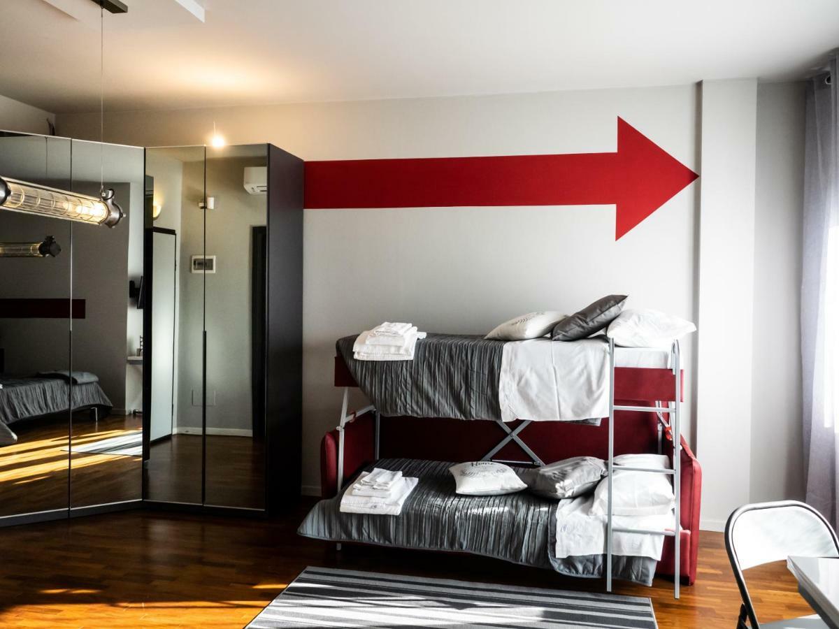Carlotta Station Suite Bologna Bagian luar foto