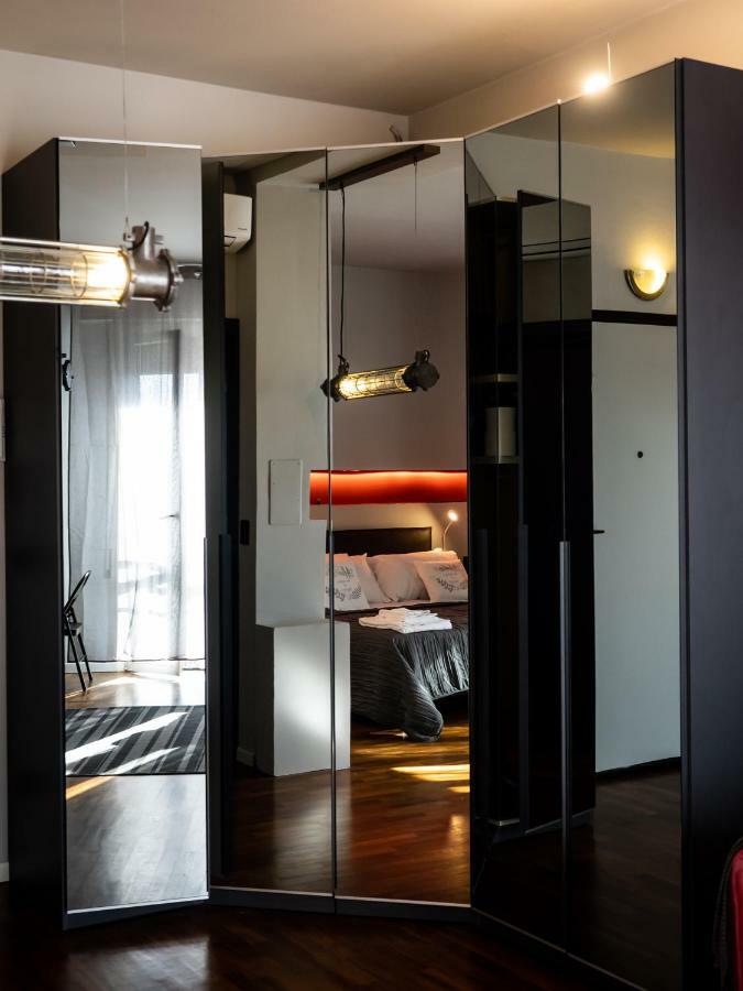 Carlotta Station Suite Bologna Bagian luar foto