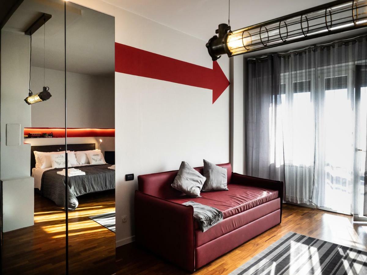 Carlotta Station Suite Bologna Bagian luar foto